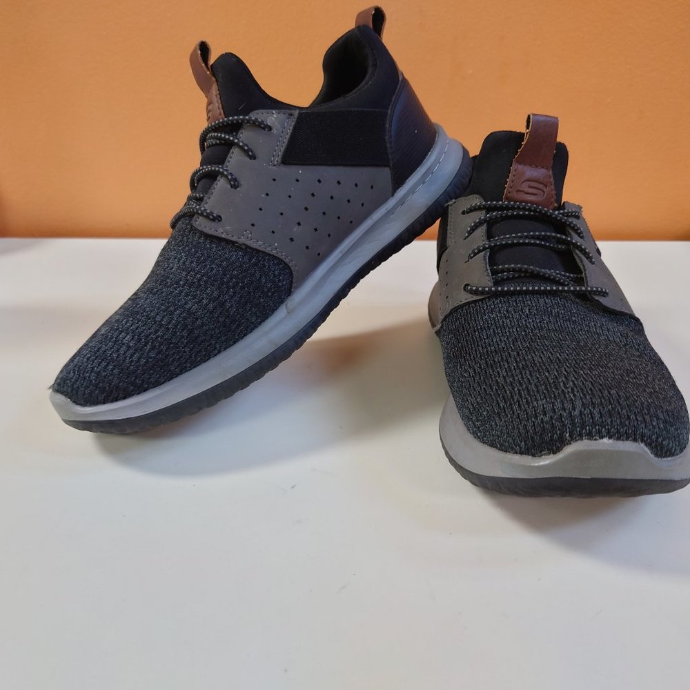 Sketcher Sneakers